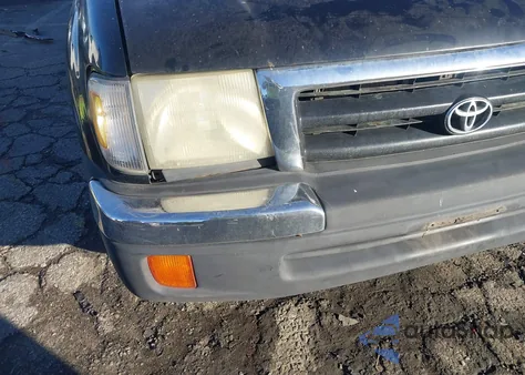 2000 Toyota Tacoma из США, поврежденный, VIN 4TAVL52N7YZ661398